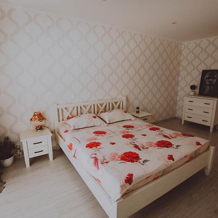 Standard Plus Apartment Poltava Exteriör bild